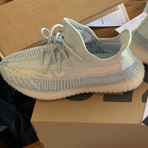 Men’s size 11 cloud white yeezy brand new
